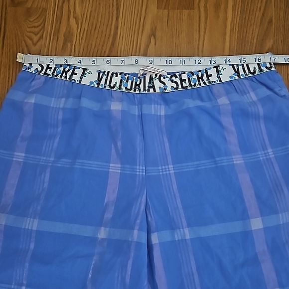 Victoria's Secret PINK Plaid Floral Pajama Pants/ L - Picture 8 of 8